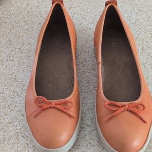 Clarks Orange Flats with Decorative Bow